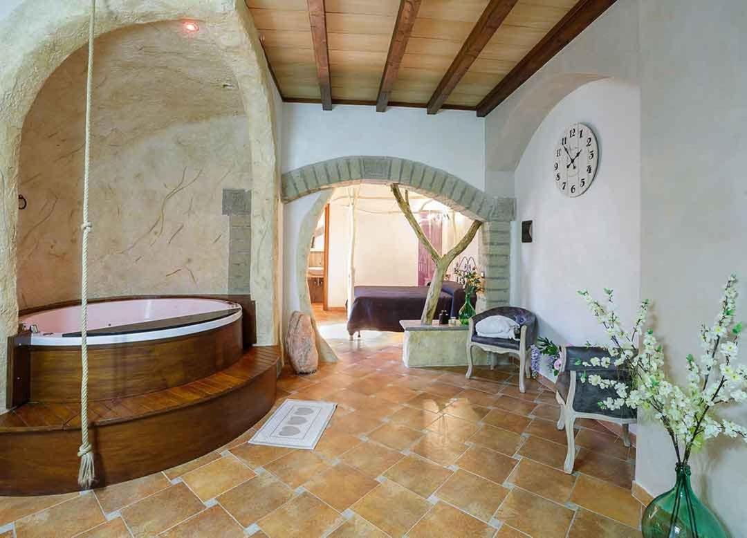 Il Giardino Dei Flintstones B&B Черветере Экстерьер фото