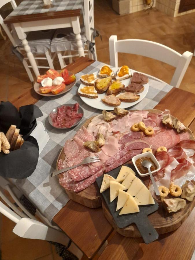 Il Giardino Dei Flintstones B&B Черветере Экстерьер фото