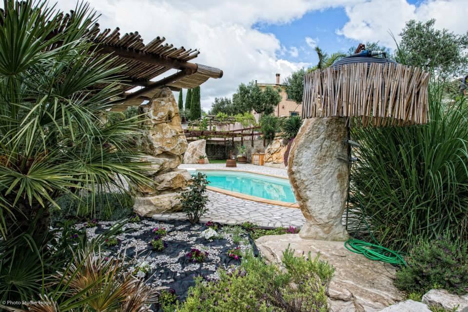 Il Giardino Dei Flintstones B&B Черветере Экстерьер фото
